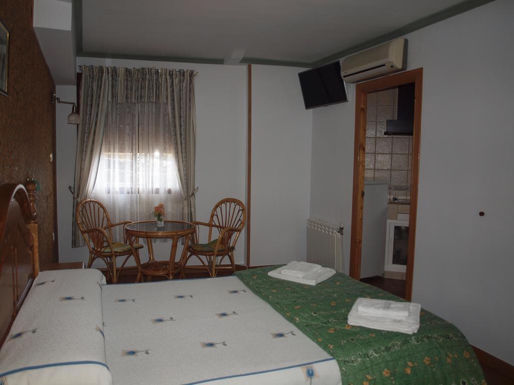 Hostal Yuste Garganta la Olla Extérieur photo